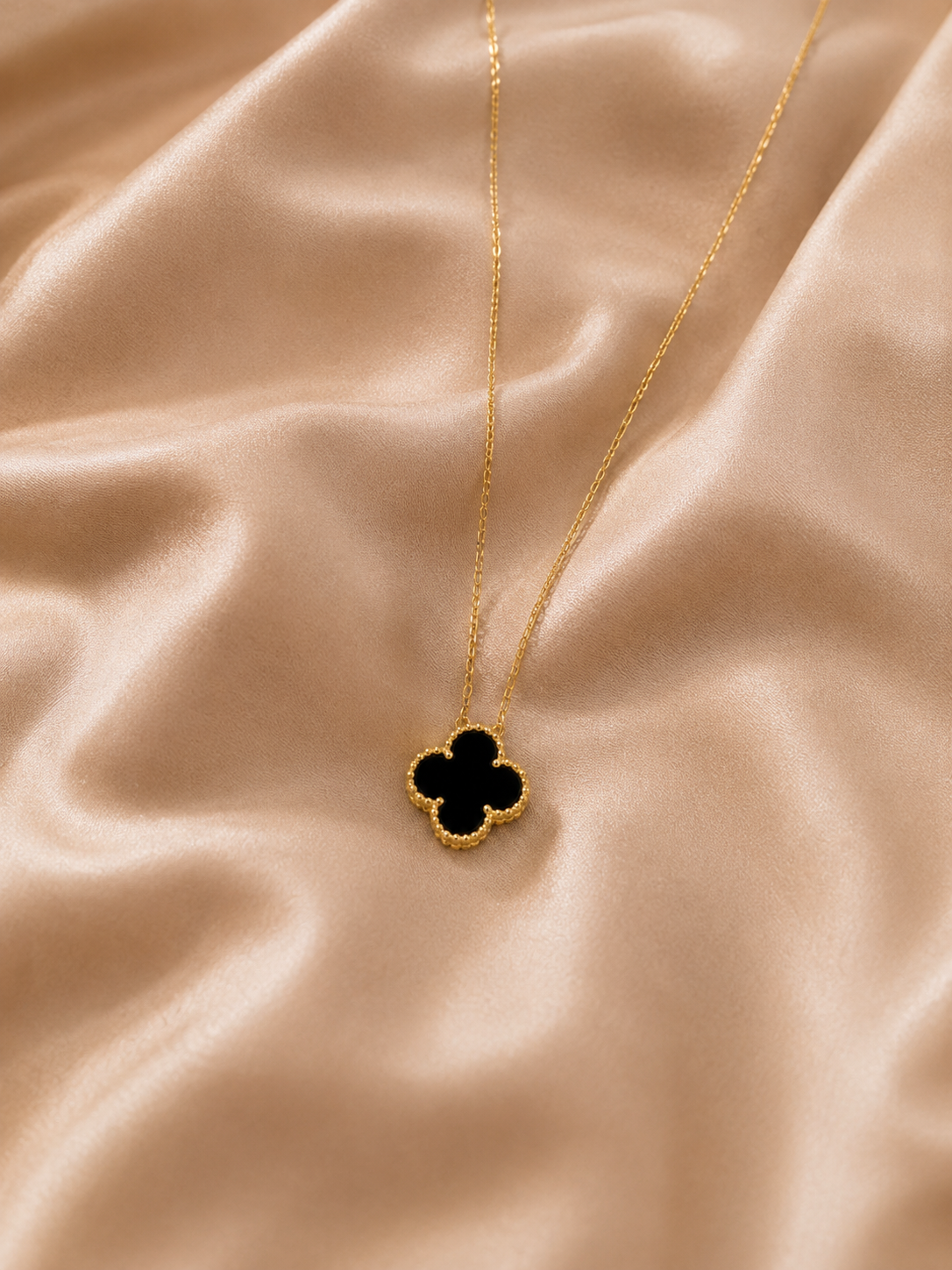 Clover necklace